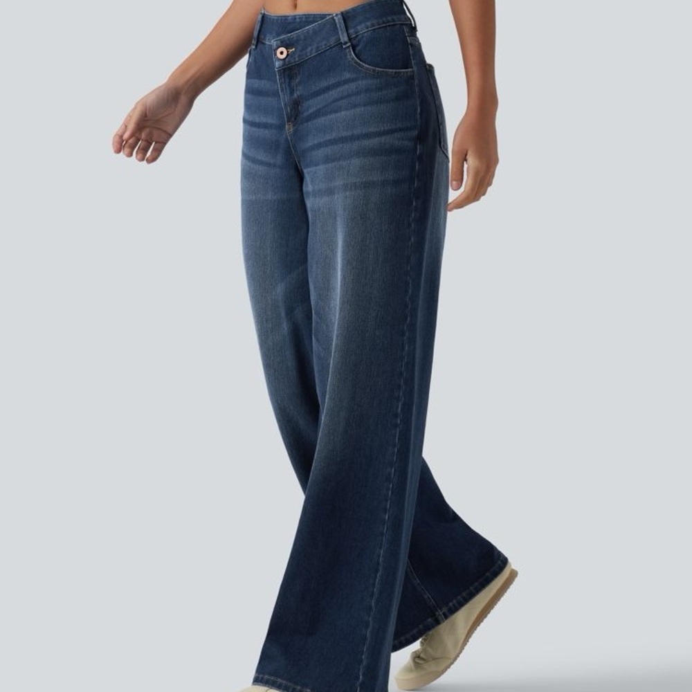 NWOT HalaraFlex Asymmetric mid-rise Jeans with pockets in Dark Blue Wash - Picture 3 of 10